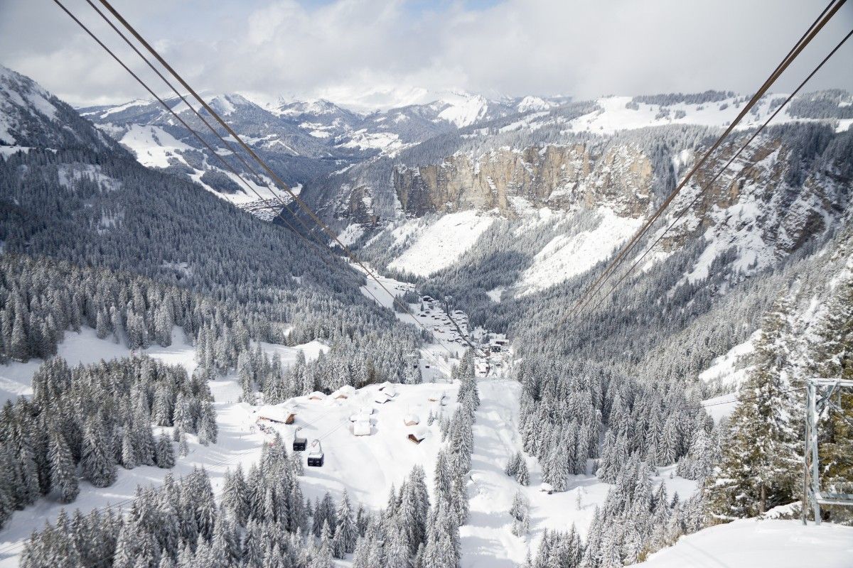 Chair lifts over Avoriaz ski resort 
